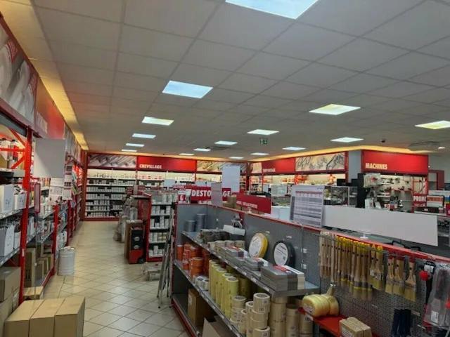 Local Commercial location à Le Havre