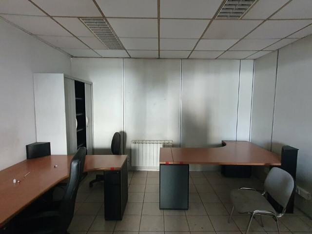 Local Commercial location à Grenoble, Claix