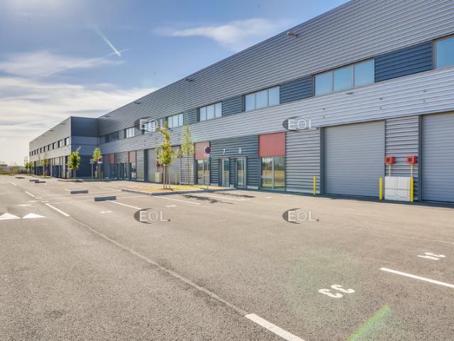 Local Commercial location à Sarcelles, Le Thillay