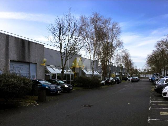 Local Commercial location à Palaiseau, Les Ulis