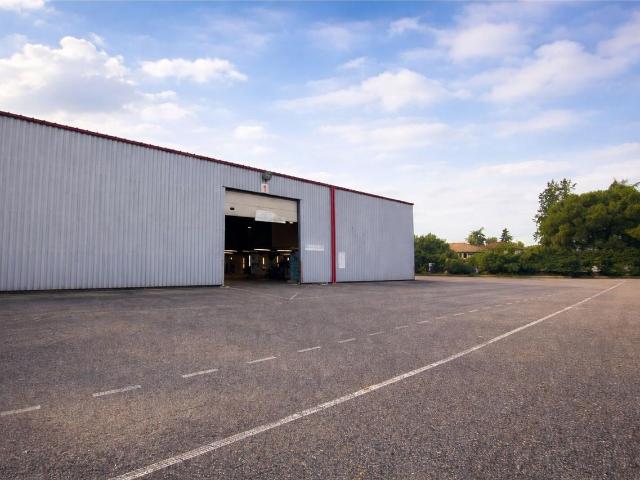 Local Commercial location à Toulouse, Lespinasse