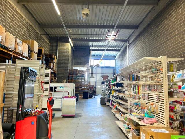 Local Commercial location à Lille, Hem
