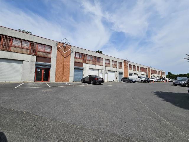 Local Commercial location à Évry, Lisses