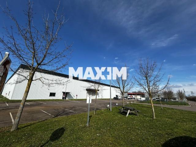 Local Commercial location à Dijon, Longvic