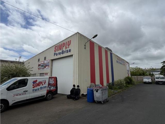 Local Commercial location à Chartres, Lucé