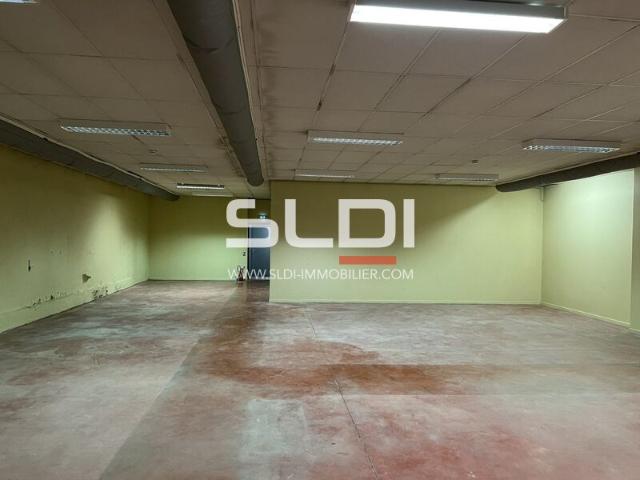 Local Commercial location à Bellecombe, Lyon