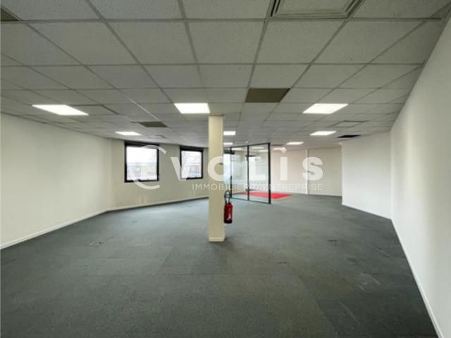 Local Commercial location à Palaiseau, Massy