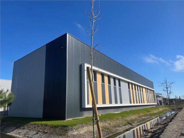 Local Commercial location à Bordeaux, Mérignac