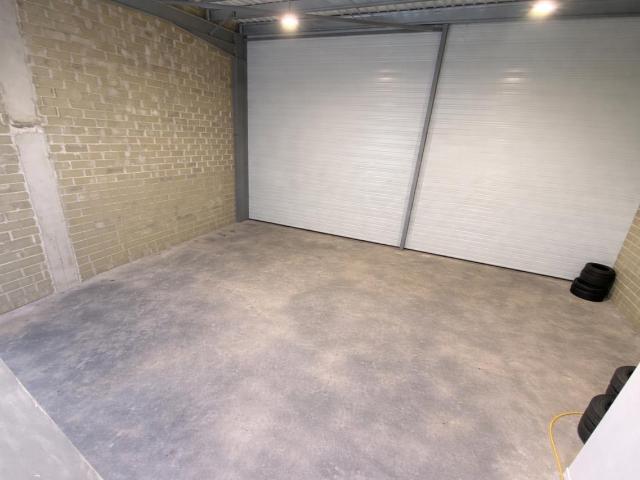 Local Commercial location à Bordeaux, Mérignac