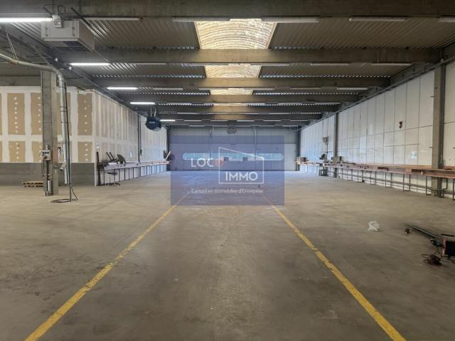 Local Commercial location à Bordeaux, Mérignac