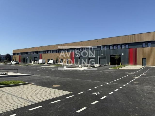 Local Commercial location à Meaux, Mitry-mory
