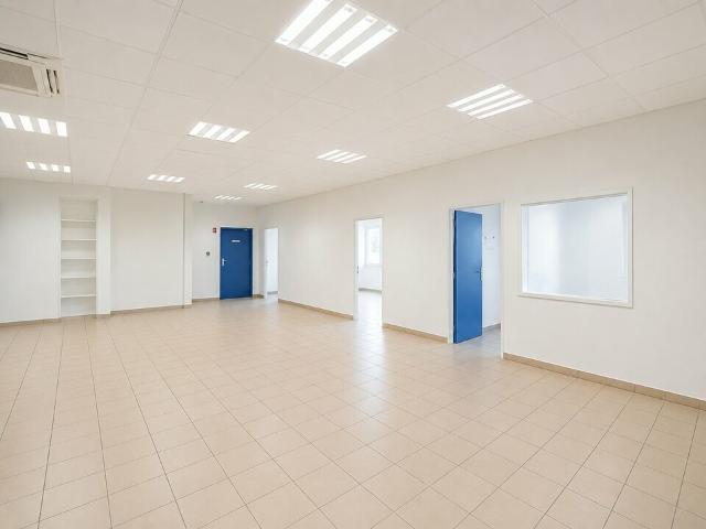 Local Commercial location à Auxerre, Monéteau