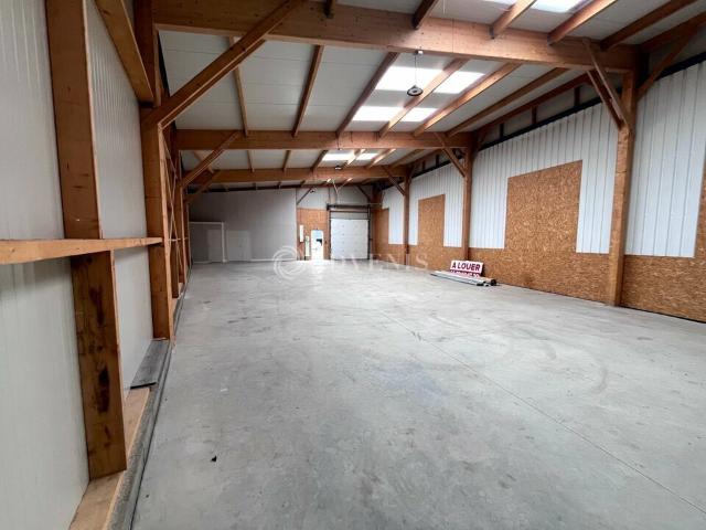 Local Commercial location à Tours, Montbazon