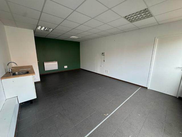 Local Commercial location à Le Haut de la Noue, Montlouis-sur-Loire
