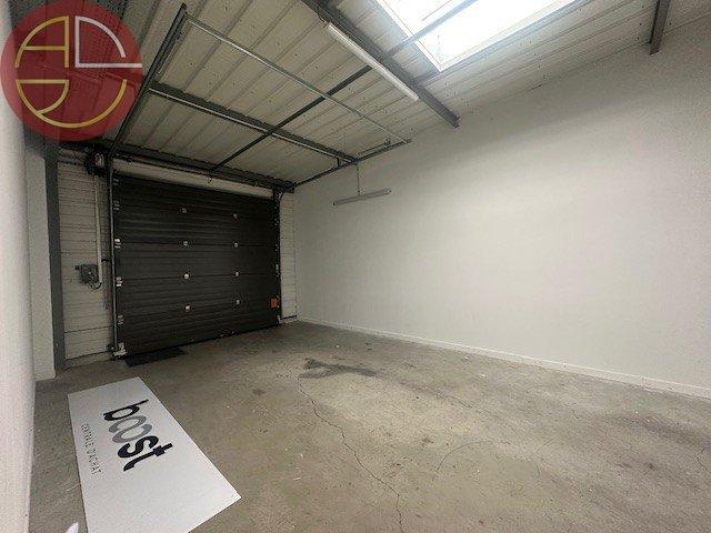 Local Commercial location à Toulouse, Montrabé