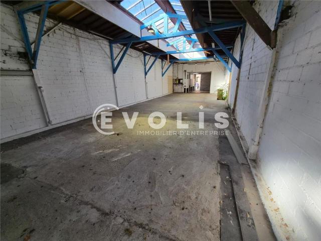 Local Commercial location à Bobigny, Vaux-montreuil