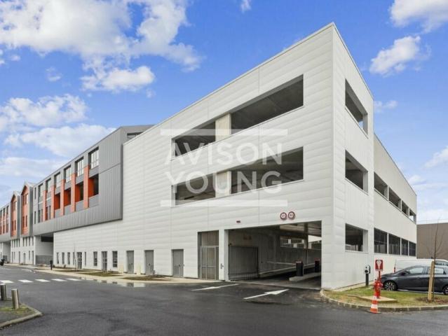 Local Commercial location à Nanterre