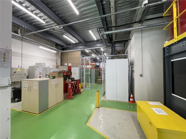 Local Commercial location à Nanterre