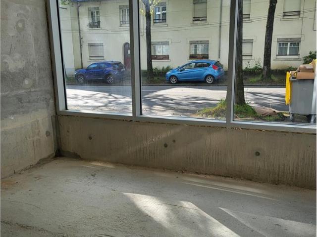 Local Commercial location à Nantes