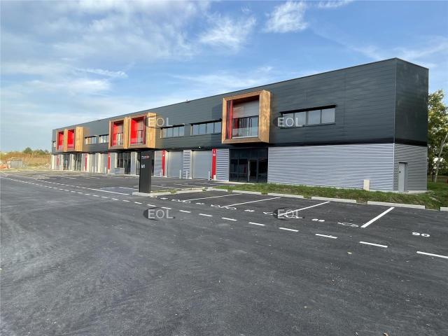 Local Commercial location à Pontoise, Eragny