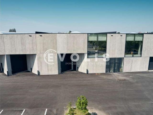 Local Commercial location à Lille, Neuville-en-ferrain