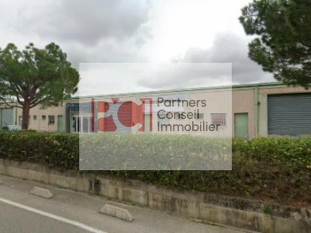 Local Commercial location à Zone industrielle de Grézan, Nîmes