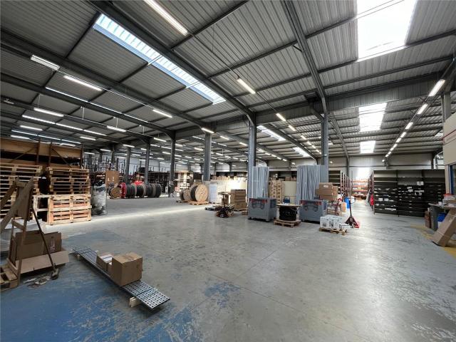 Local Commercial location à Senlis, Nogent-sur-oise