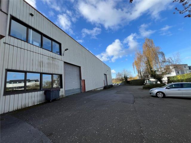 Local Commercial location à Saint-Germain-en-Laye, Orgeval