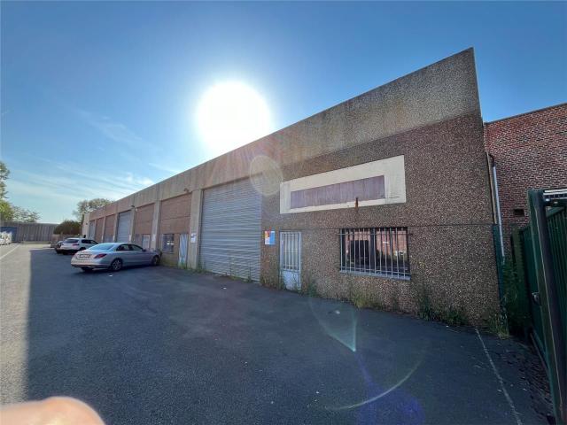 Local Commercial location à Lille, Pérenchies