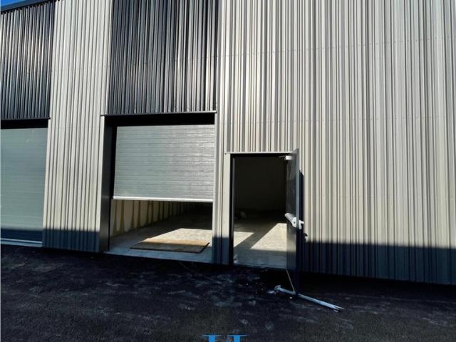 Local Commercial location à Bordeaux, Pessac