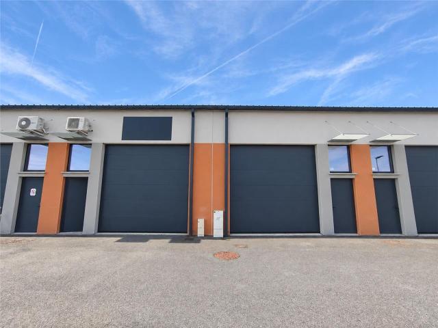 Local Commercial location à Toulouse, Plaisance-du-touch