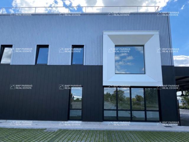 Local Commercial location à Valenciennes, Prouvy
