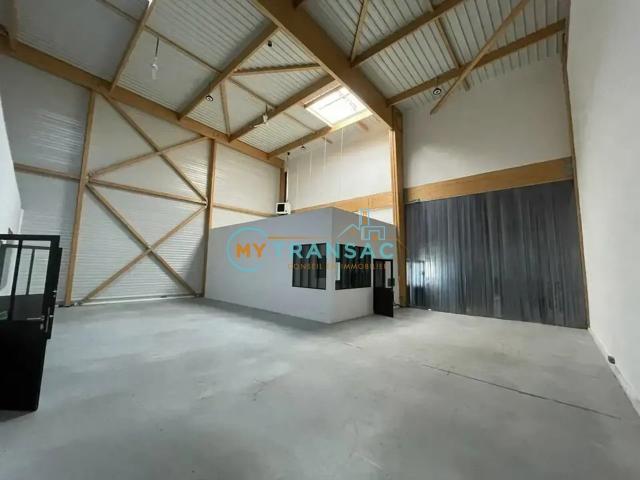 Local Commercial location à Bobigny, Romainville
