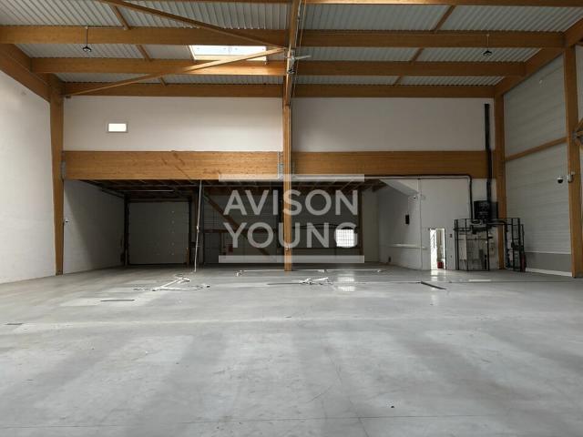 Local Commercial location à Bobigny, Romainville