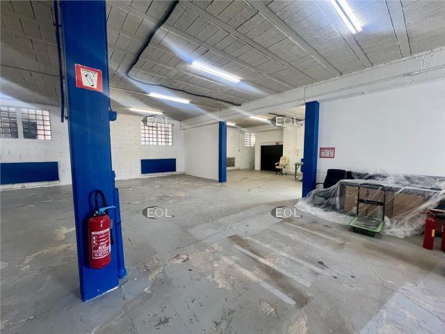 Local Commercial location à Bobigny, Romainville