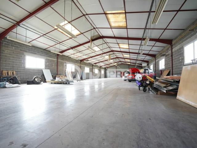 Local Commercial location à Bourg-en-Bresse, Saint-andré-de-corcy