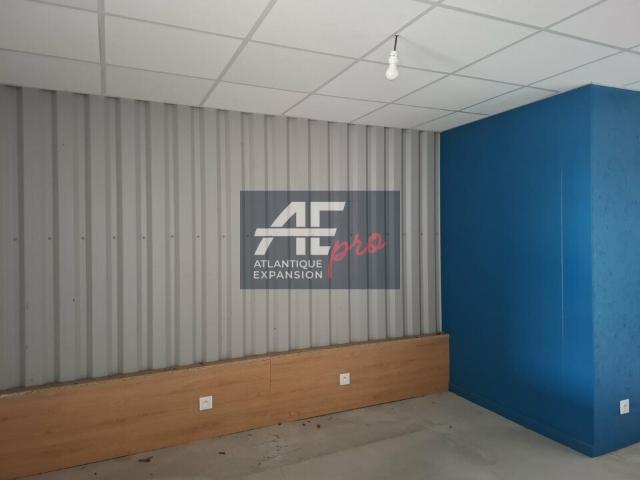 Local Commercial location à Saint-Nazaire, La Baule-escoublac