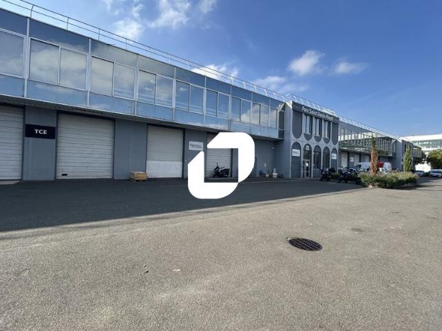 Local Commercial location à France métropolitaine, Saint-denis