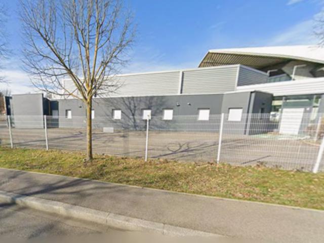Local Commercial location à Saint-Étienne, Saint-etienne
