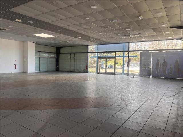 Local Commercial location à Saint-Étienne, Saint-etienne