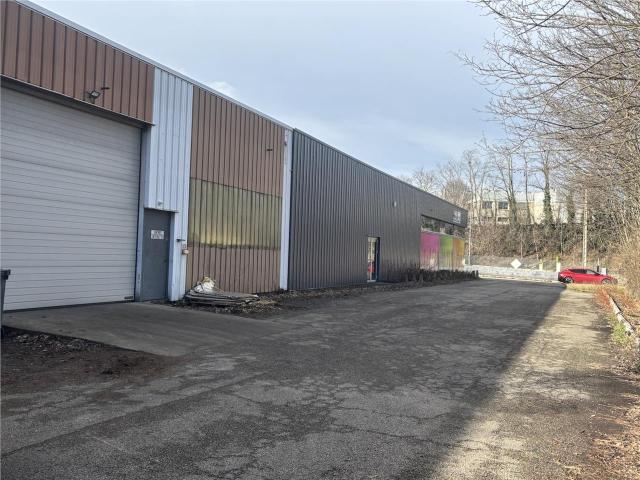 Local Commercial location à Saint-Étienne, Saint-etienne