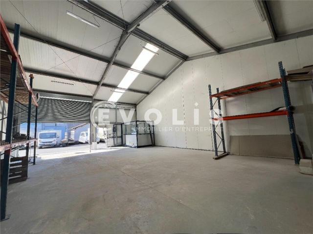 Local Commercial location à Palaiseau, Saint-germain-lès-arpajon