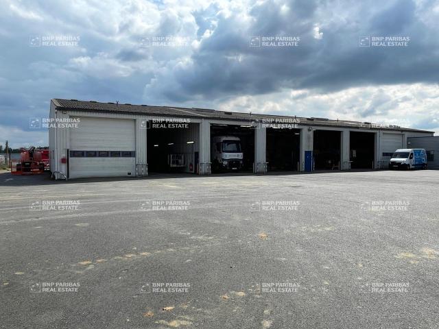 Local Commercial location à Nantes, Saint-herblain