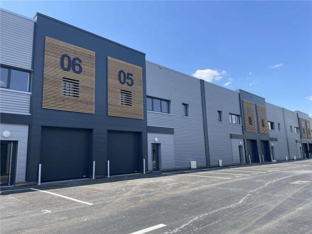 Local Commercial location à Nantes, Saint-herblain