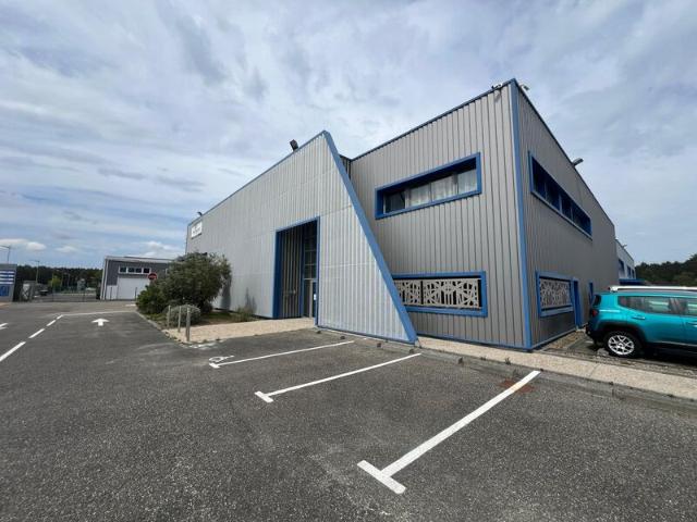 Local Commercial location à Bordeaux, Saint-jean-d'illac