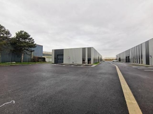 Local Commercial location à Châlons-en-Champagne, Saint-martin-sur-le-pré
