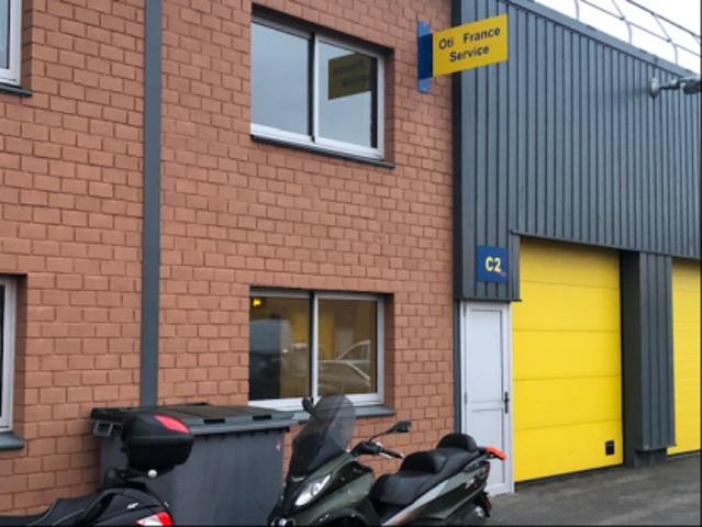Local Commercial location à Pontoise, Saint-ouen-l'aumône