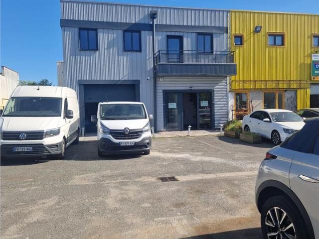 Local Commercial location à Pontoise, Saint-ouen-l'aumône