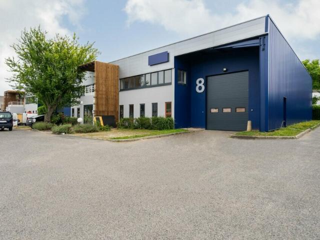 Local Commercial location à Pontoise, Saint-ouen-l'aumône