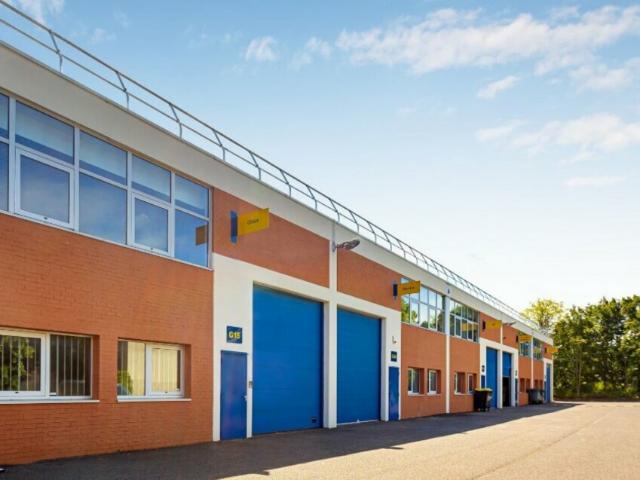 Local Commercial location à Pontoise, Saint-ouen-l'aumône